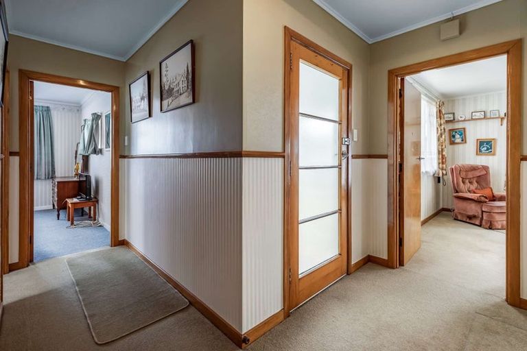 Photo of property in 10 Humphrey Street, Marton, 4710