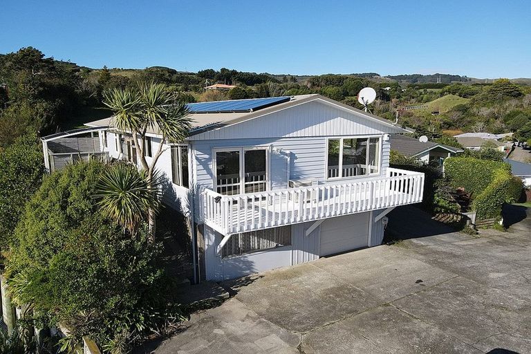 Photo of property in 3a Morgan Place, Tawa, Wellington, 5028