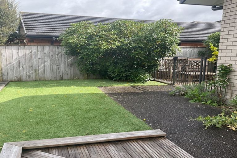 Photo of property in 17 Ridgedale Road, Silverdale, 0932