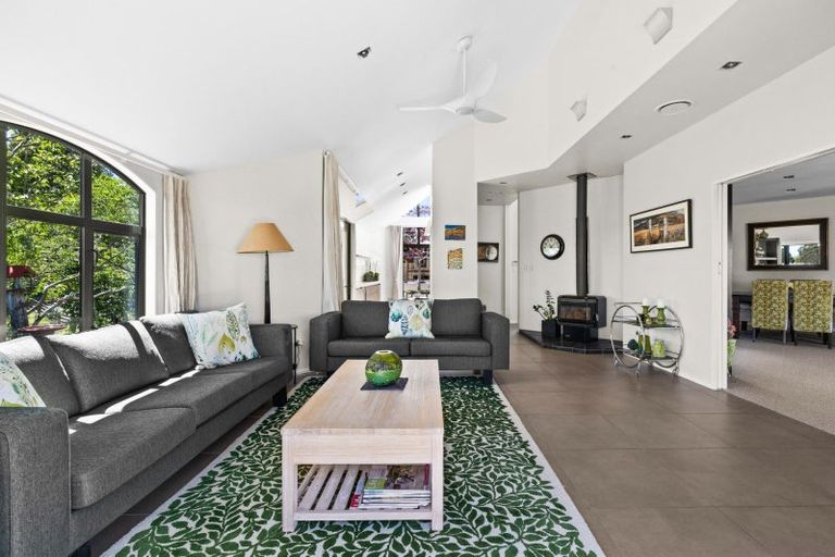 Photo of property in 100 Kopanga Road, Havelock North, 4130