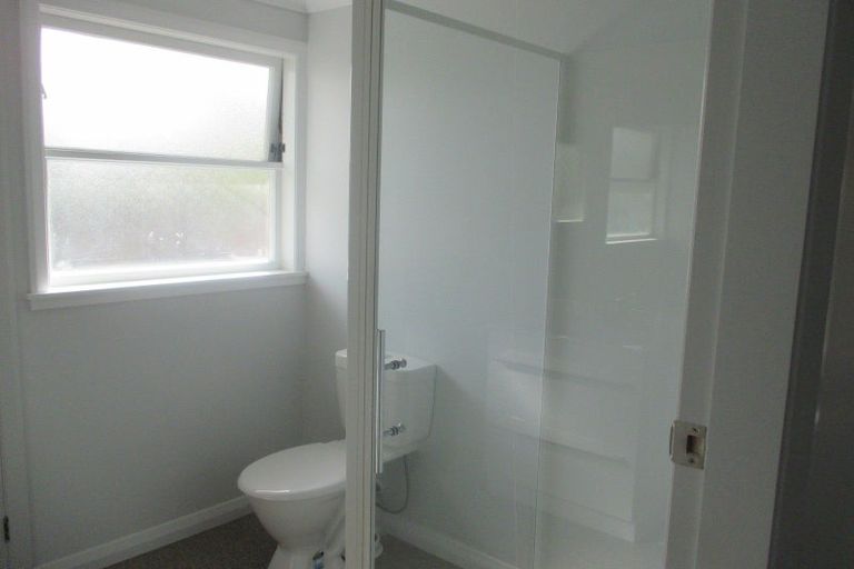 Photo of property in 1 Luton Street, Hokowhitu, Palmerston North, 4410