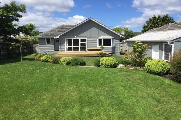 Photo of property in 74 Thackeray Street, Trentham, Upper Hutt, 5018