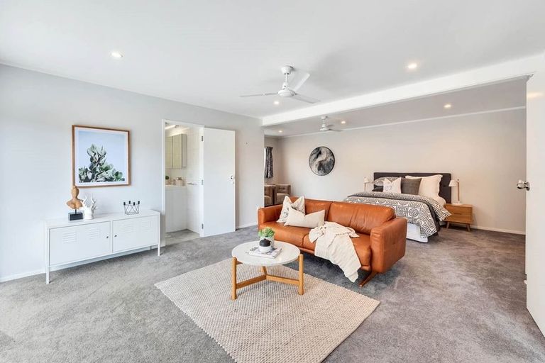 Photo of property in 4 Kegworth Place, Browns Bay, Auckland, 0630