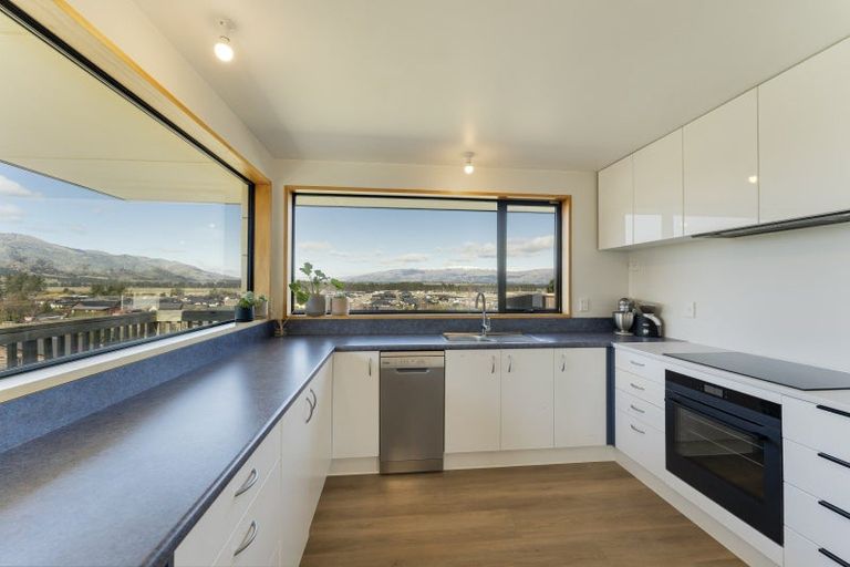 Photo of property in 8 Mary Lane, Lake Hawea, Wanaka, 9382