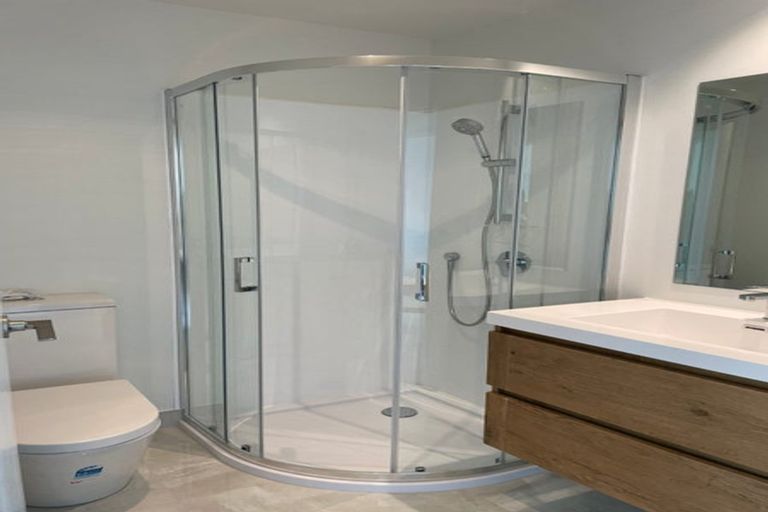 Photo of property in 132e Tiriwa Drive, Massey, Auckland, 0614