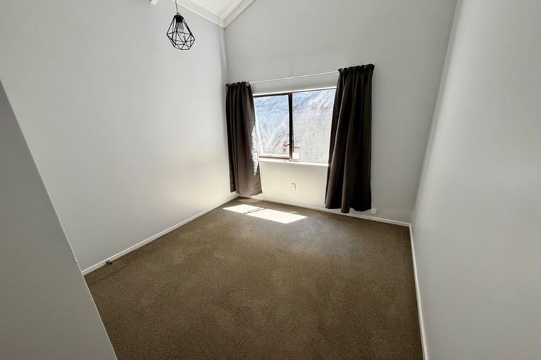 Photo of property in 47 Omapere Street, Whitby, Porirua, 5024