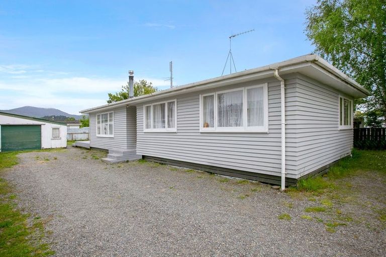 Photo of property in 1/35 Te Rangitautahanga Road, Turangi, 3334