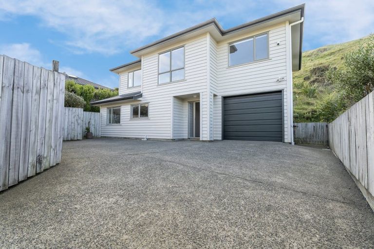Photo of property in 14 Gifford Grove, Churton Park, Wellington, 6037