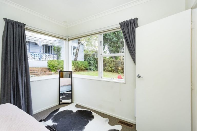 Photo of property in 117 Highgate, Roslyn, Dunedin, 9010