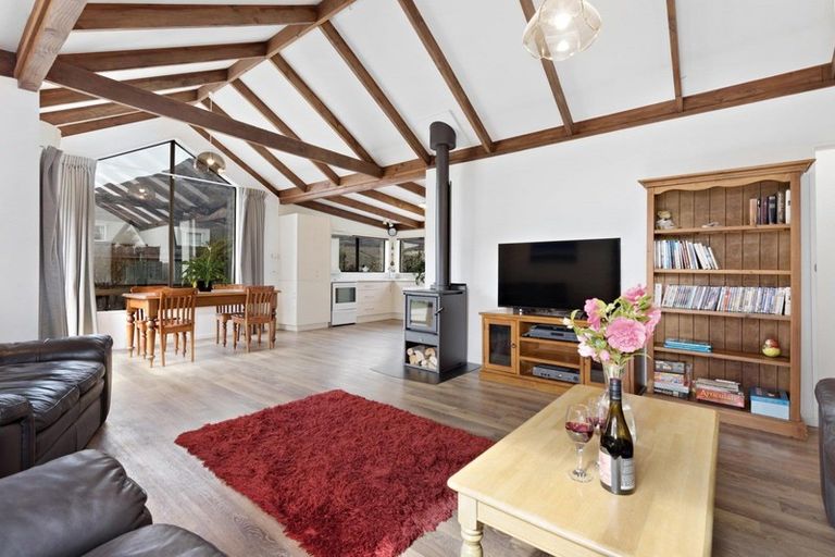 Photo of property in 4 Remarkables Crescent, Frankton, Queenstown, 9300