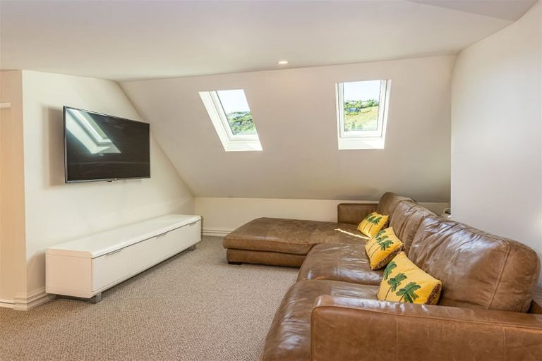 Photo of property in 43 Dryden Street, Sumner, Christchurch, 8081