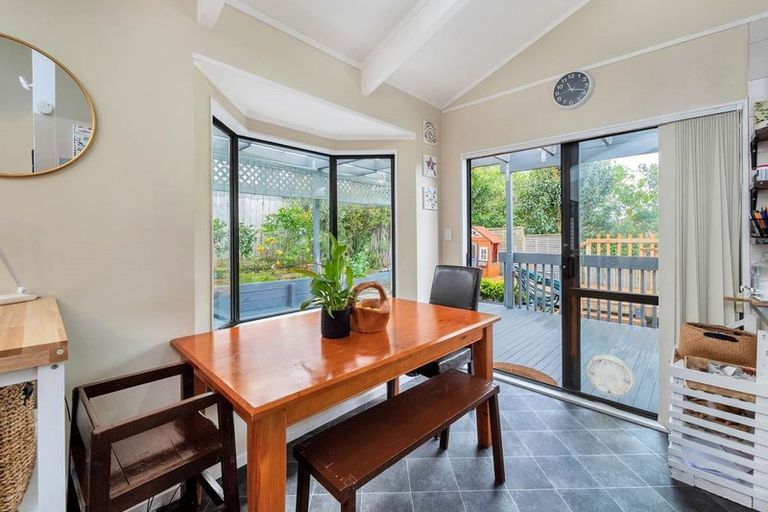 Photo of property in 1a Lesa Annis Place, Henderson, Auckland, 0612
