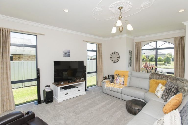 Photo of property in 98 Potae Avenue, Lytton West, Gisborne, 4010