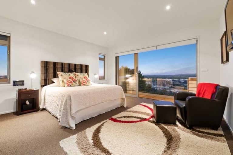 Photo of property in 55 Pinetone Road, Kumeu, 0892