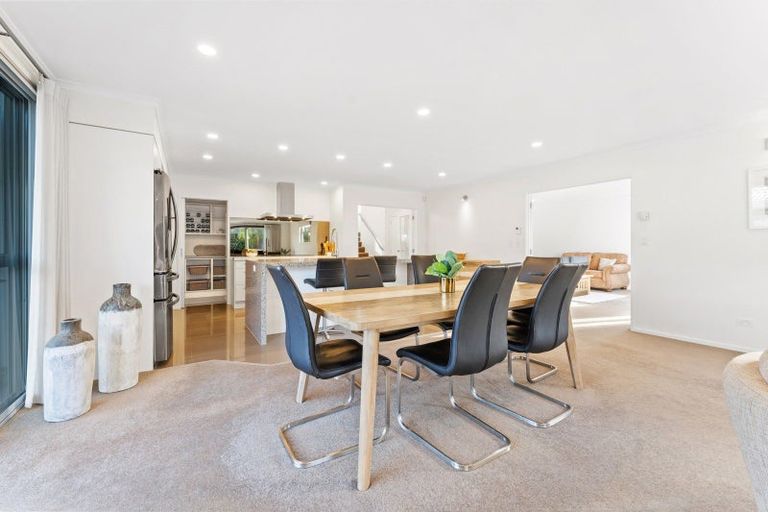 Photo of property in 26 Waitotara Way, Whitianga, 3510