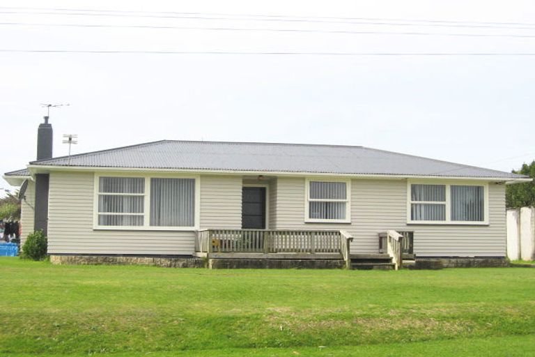 Photo of property in 60 Seymour Street, Waitara, 4320