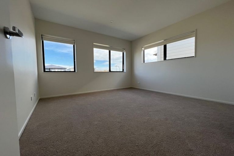 Photo of property in 33 Exmoor Road, Karaka, Papakura, 2113