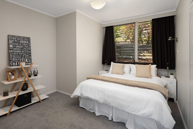 Photo of property in 25 Suffolk Street, Picton, 7220