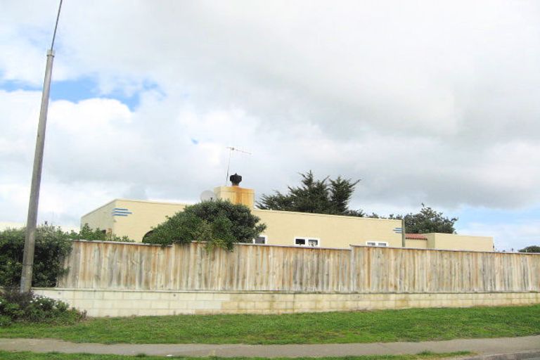 Photo of property in 1 East Road, Haumoana, 4102