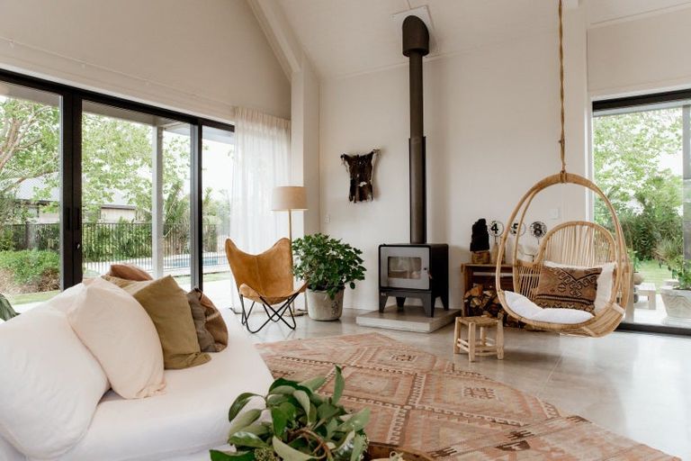 Photo of property in 16 Shearwater Lane, Point Wells, 0986