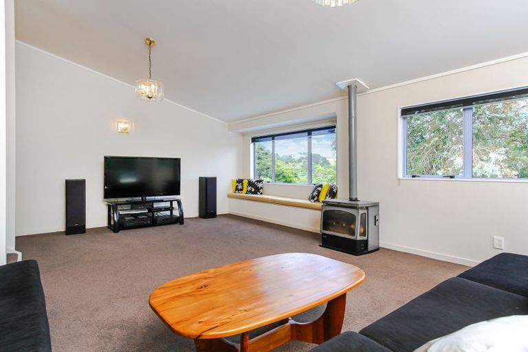 Photo of property in 105 Waitakere Road, Waitakere, Auckland, 0816