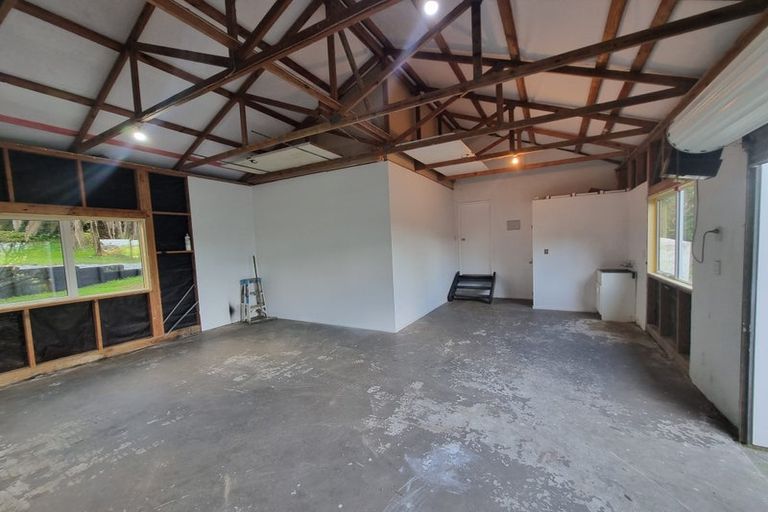 Photo of property in 388 Muriwai Road, Waimauku, 0881