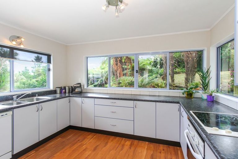 Photo of property in 105 Waitakere Road, Waitakere, Auckland, 0816