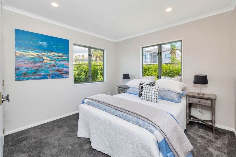 Photo of property in 11 Caversham Drive, Torbay, Auckland, 0630