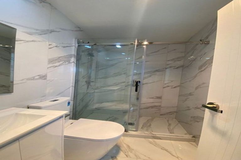 Photo of property in 17b Eddowes Street, Manurewa, Auckland, 2102