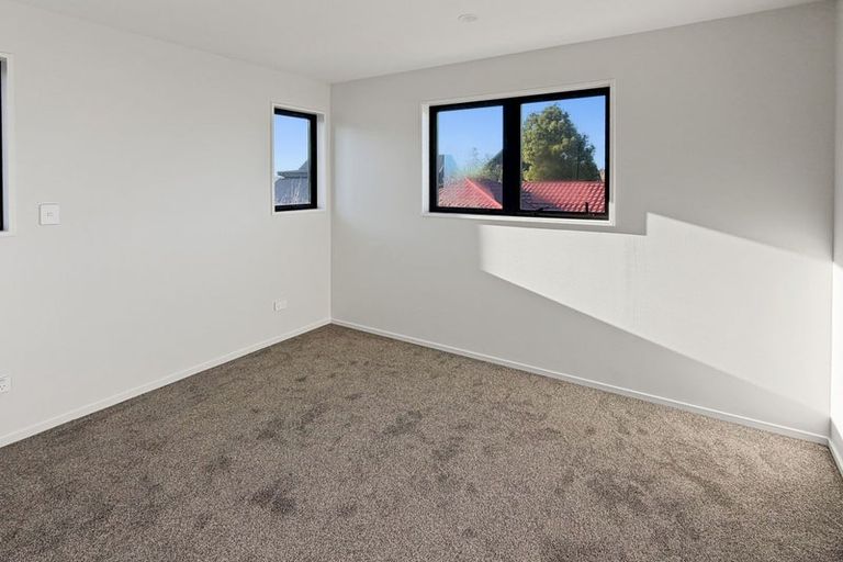 Photo of property in 2/13 Shearer Avenue, Papanui, Christchurch, 8052