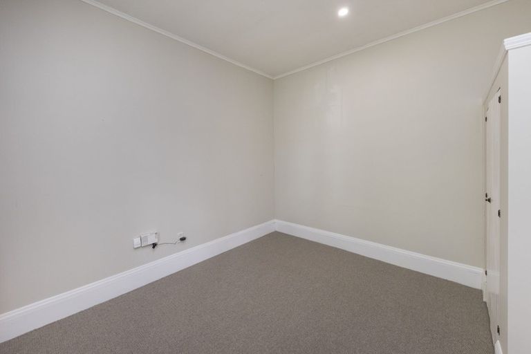 Photo of property in 53 Lombard Street, Palmerston North, 4410