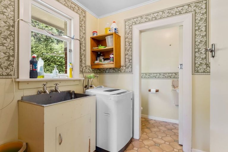 Photo of property in 9 Kaikorai Valley Road, Kaikorai, Dunedin, 9010