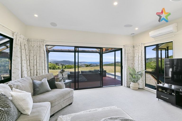 Photo of property in 81 Kaitangata Crescent, Kelson, Lower Hutt, 5010