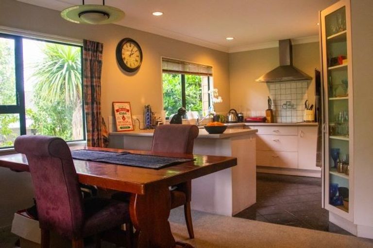 Photo of property in 2/25a Drake Street, Howick, Auckland, 2014