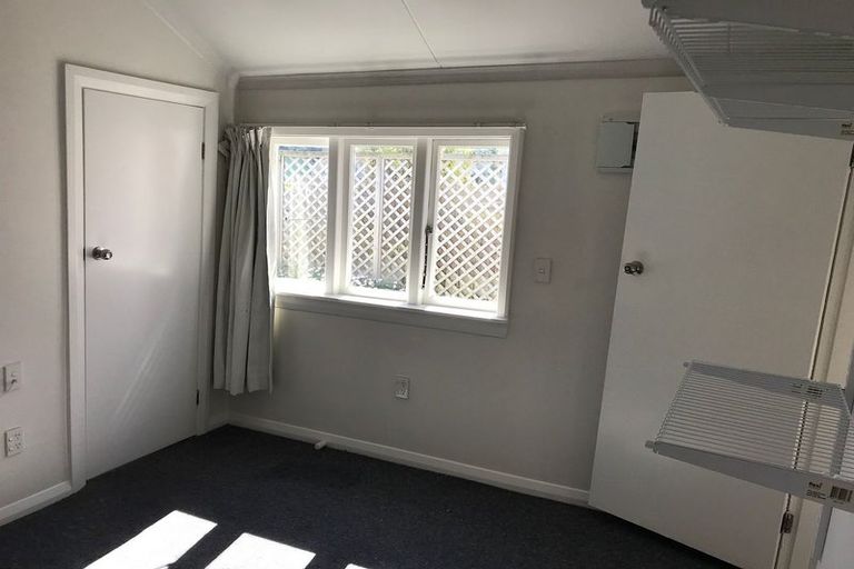 Photo of property in 16 Normanby Street, Newtown, Wellington, 6021