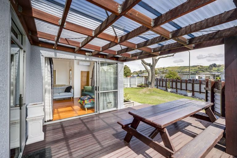 Photo of property in 1/404 Gloucester Street, Taradale, Napier, 4112