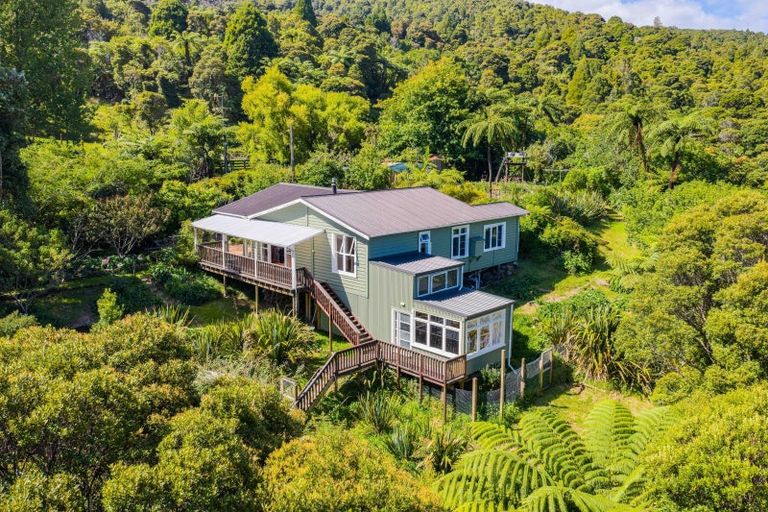 Photo of property in 1052 Wekaweka Road, Waimamaku, Kaikohe, 0473
