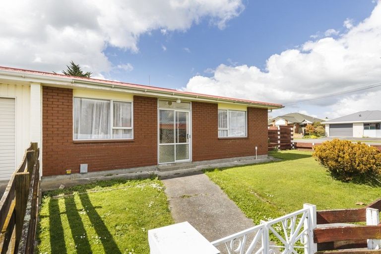 Photo of property in 73 East Street, Feilding, 4702