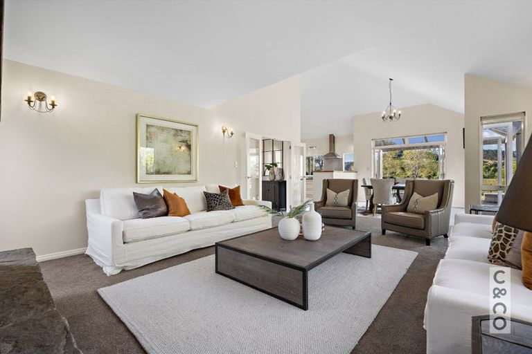 Photo of property in 832 Old North Road, Waimauku, 0882