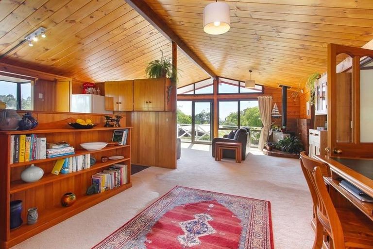 Photo of property in 4 Portobello Place, Torbay, Auckland, 0630