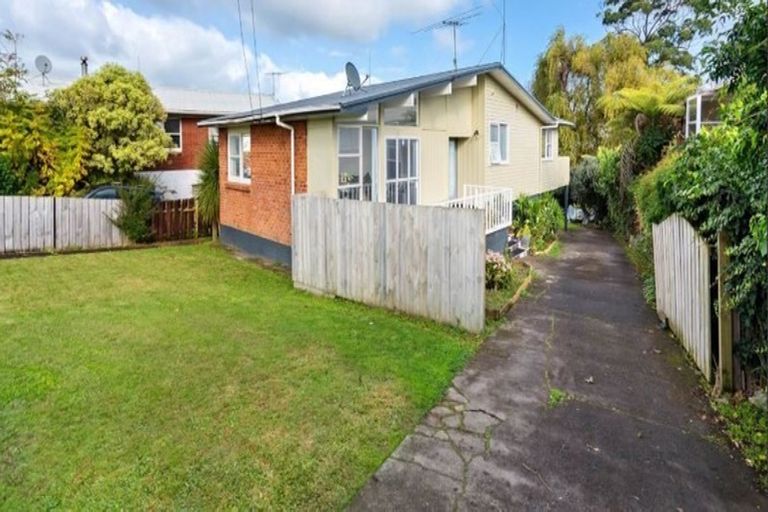 Photo of property in 93 Beaumonts Way, Manurewa, Auckland, 2102