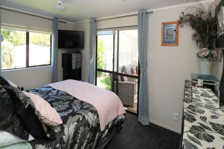 Photo of property in 13 Marlin Place, Whiritoa, Whangamata, 3691