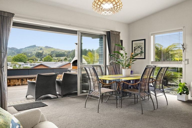 Photo of property in 24 Grandvista Drive, Green Island, Dunedin, 9018