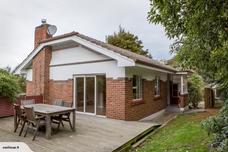 Photo of property in 39 Glen Road, Mornington, Dunedin, 9011