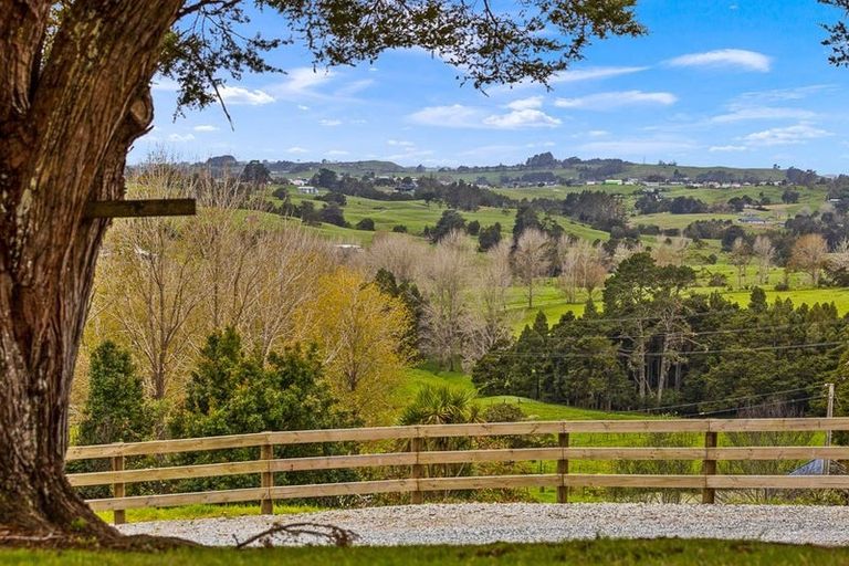 Photo of property in 5352 Kaipara Coast Highway, Wellsford, 0972