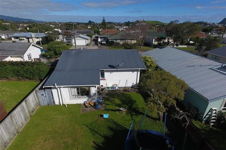Photo of property in 43 Lyn Street, Lynmouth, New Plymouth, 4310