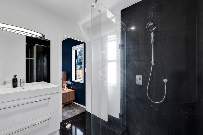 Photo of property in 507 Richmond Road, Lepperton, New Plymouth, 4373