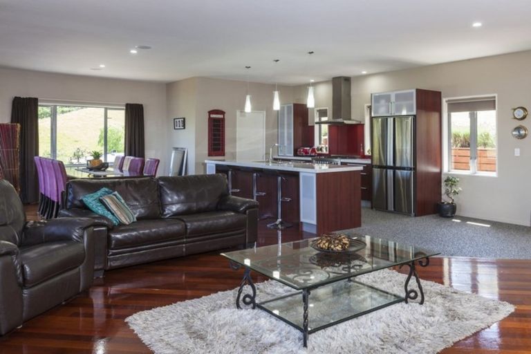 Photo of property in 8 Crossland Terrace, Lyttelton, 8082