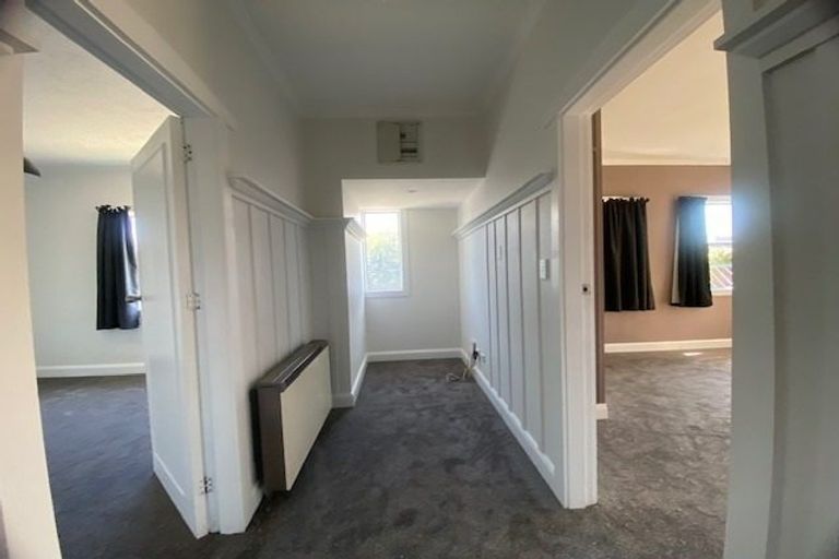 Photo of property in 22 Winters Road, Redwood, Christchurch, 8051