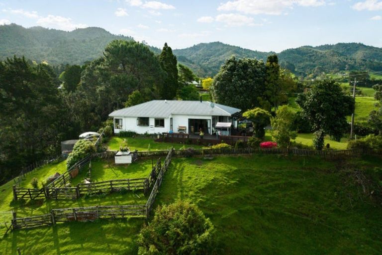 Photo of property in 221 Lindemann Road, Tahawai, Katikati, 3170